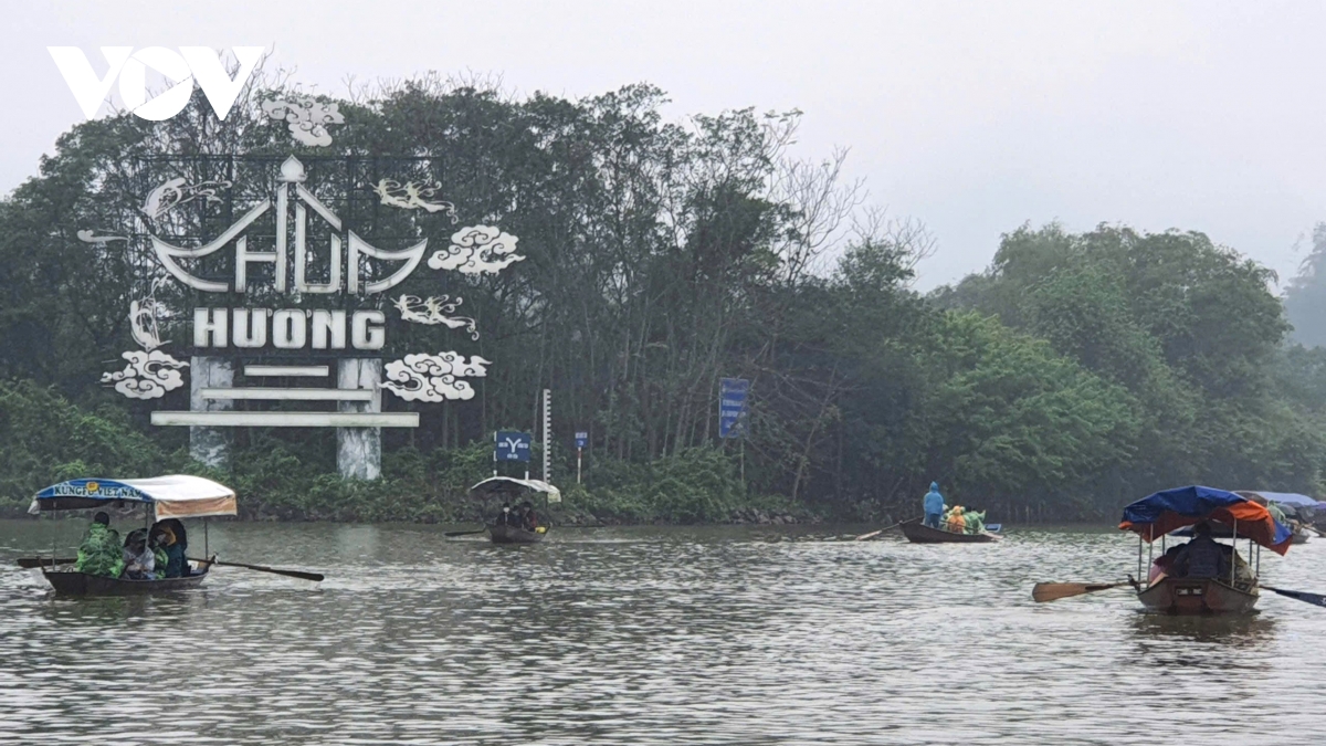 Chùa Hương sẵn sàng đón du khách mùa lễ hội du lịch 2026
